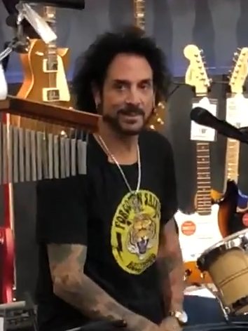 Deen Castronovo